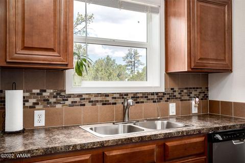 3359 Apache Dr, Overgaard, AZ 85933 photo 7
