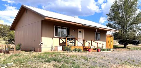 611 E Yaqui St, Springerville, AZ 85938 photo 1
