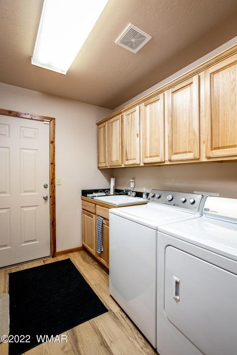 2955 Valley Forge Rd, Overgaard, AZ 85933 photo 17