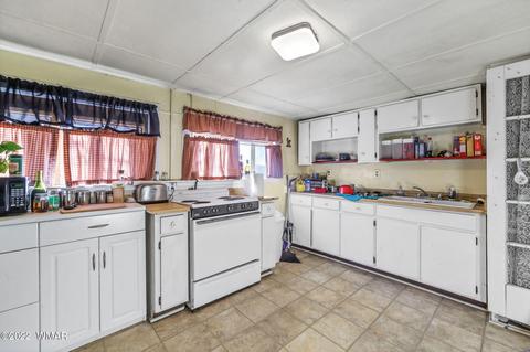 300 S Mountain Ave, Springerville, AZ 85938 photo 17