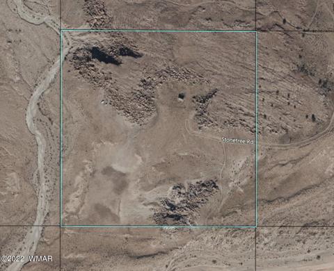 3074 Hermosa Dr, Holbrook, AZ 86025