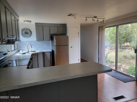 3486 Quail Run Rd, Overgaard, AZ 85933 photo 11