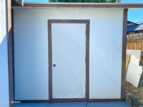 2704 Rustlers Roost Rd, Overgaard, AZ 85933 photo 15