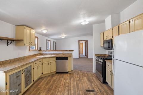 139 E 8th St, Eagar, AZ 85925 photo 8