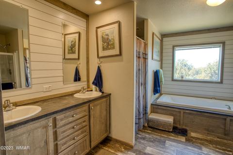 31 Co Rd #3027, Vernon, AZ 85940