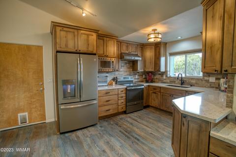 1835 Apache Pl, Show Low, AZ 85901 photo 5