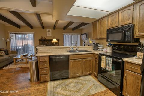 2804 Sports Village Loop # 51, Pinetop, AZ 85935