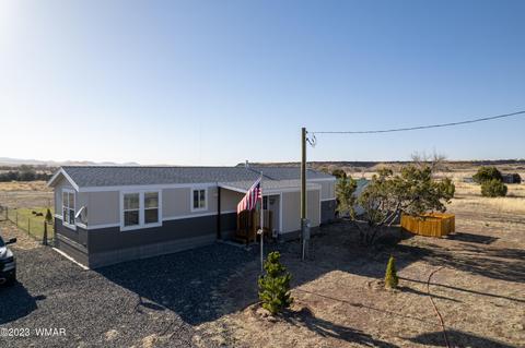 135 N A St, Springerville, AZ 85938 photo 2