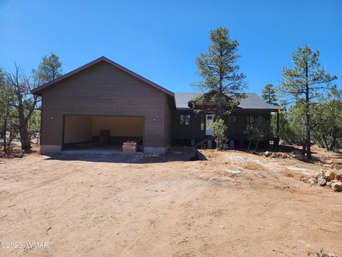 2217 Mountain Lion Ln, Overgaard, AZ 85933