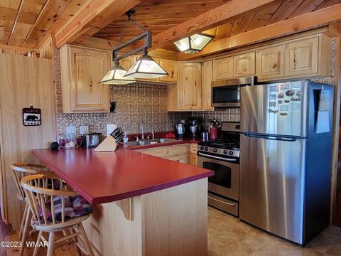 1316 S Pine St, Eagar, AZ 85925 photo 8