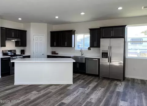 Kitchen - 253 E 5th Ave, Eagar, AZ 85925 photo 2 of 7