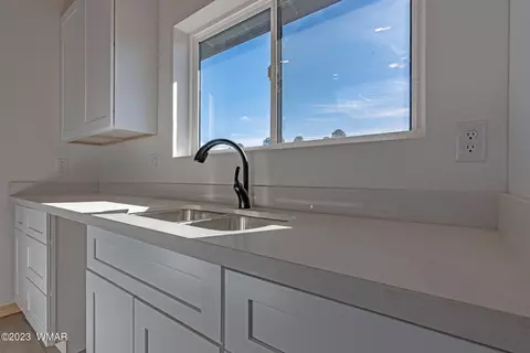 2279 Meadow Ln, Overgaard, AZ 85933 photo 8