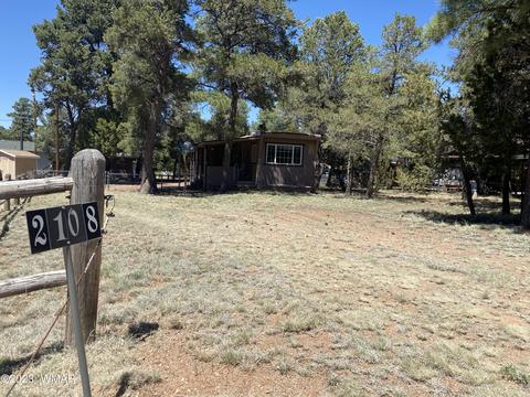 2108 Fishermans Rd, Overgaard, AZ 85928