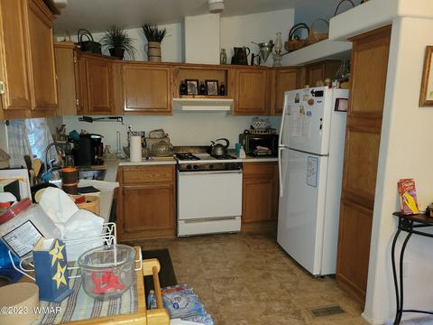 2853 Mustang Trl, Overgaard, AZ 85933