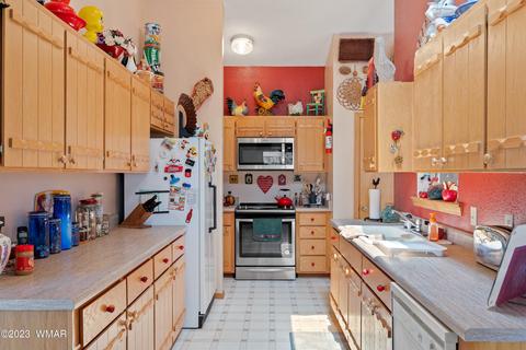 Kitchen - 2967 E Lookout Ln, Overgaard, AZ 85933 photo 1 of 3