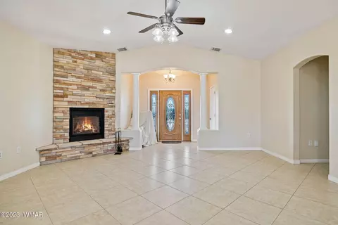 Living - 2202 E 24th St N St, Snowflake, AZ 85937 photo 1 of 2