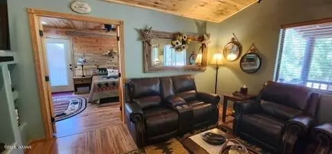 2319 S Buffalo Loop, Overgaard, AZ 85933 photo 11