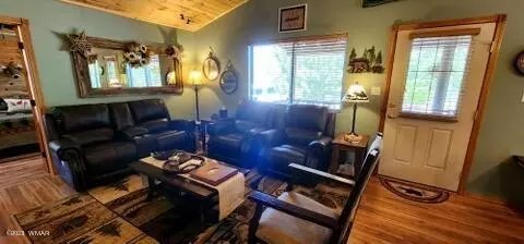 2319 S Buffalo Loop, Overgaard, AZ 85933 photo 7