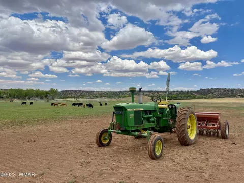 22752241 Az-77, Show Low, AZ 85901