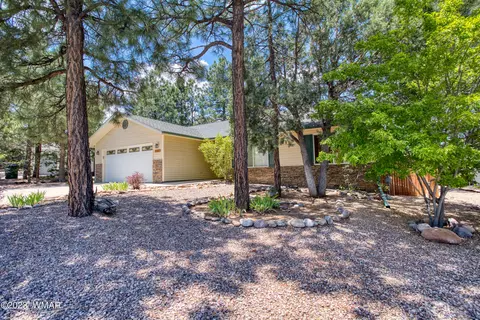 1060 S Hunters Run, Show Low, AZ 85901