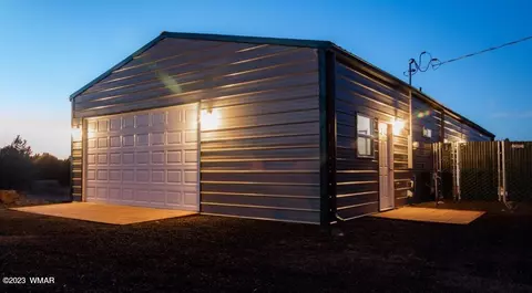 48 County Rd 3137, Vernon, AZ 85940