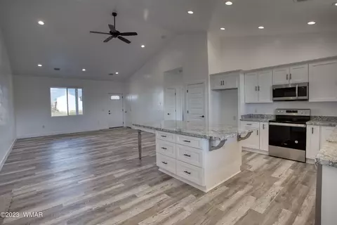 Kitchen - 7697 Open Sky Loop, Taylor, AZ 85939 photo 2 of 3