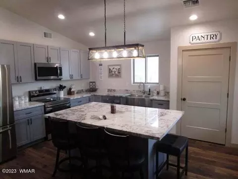 2235 Sitgreaves, Overgaard, AZ 85933 photo 7