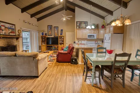 2852 Park Cir #40A, Pinetop, AZ 85935