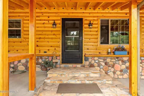 3304 Pine Ridge Dr, Overgaard, AZ 85933 photo 3