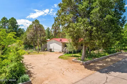 2185 Western Star Dr, Overgaard, AZ 85933 photo 6
