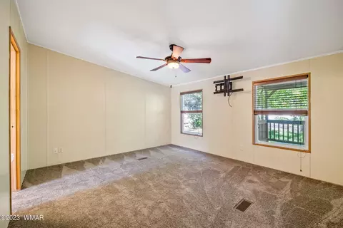 2185 Western Star Dr, Overgaard, AZ 85933 photo 14