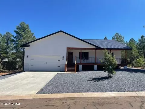 1061 S Redberry Dr, Show Low, AZ 85901