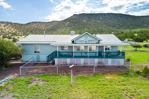 831 S Juniper St, Eagar, AZ 85925
