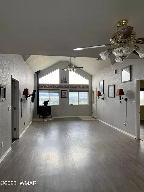 Living - 831 S Juniper St, Eagar, AZ 85925 photo 1 of 4