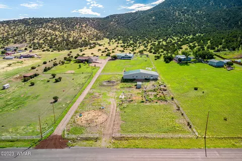 View/Area - 831 S Juniper St, Eagar, AZ 85925 photo 3 of 8