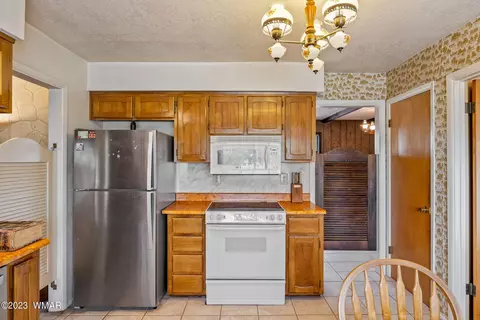Kitchen - 1100 S Highway 180, Springerville, AZ 85938 photo 2 of 3