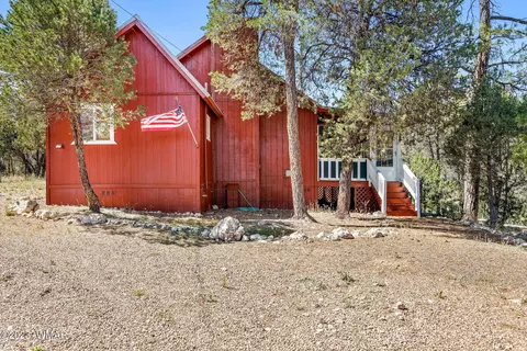 3370 Turkey Run, Overgaard, AZ 85928