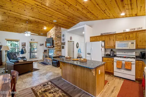 1180 E Cedar Ridge Run, Show Low, AZ 85901