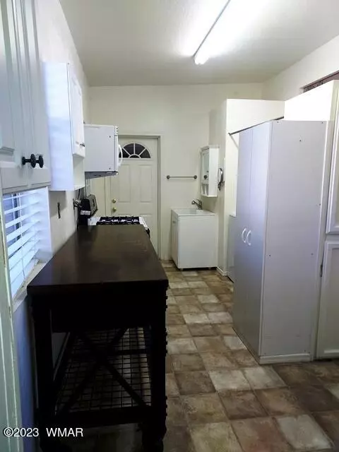 2082 Forest Park Dr, Overgaard, AZ 85933 photo 31