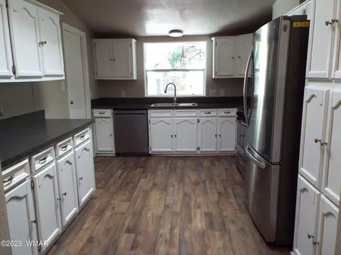 2180 W Whipple St, Show Low, AZ 85901