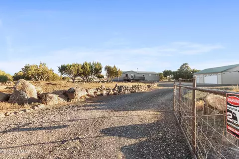 26 County Road 8310, Concho, AZ 85924