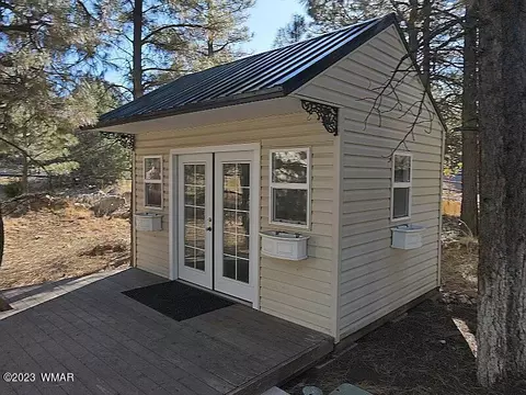 Exterior - 2978 Windmill Ln, Overgaard, AZ 85933 photo 7 of 13