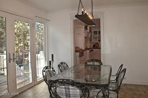 Dining - 2978 Windmill Ln, Overgaard, AZ 85933 photo 5 of 5