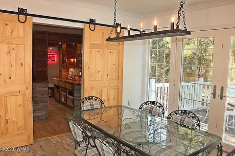 Dining - 2978 Windmill Ln, Overgaard, AZ 85933 photo 4 of 5