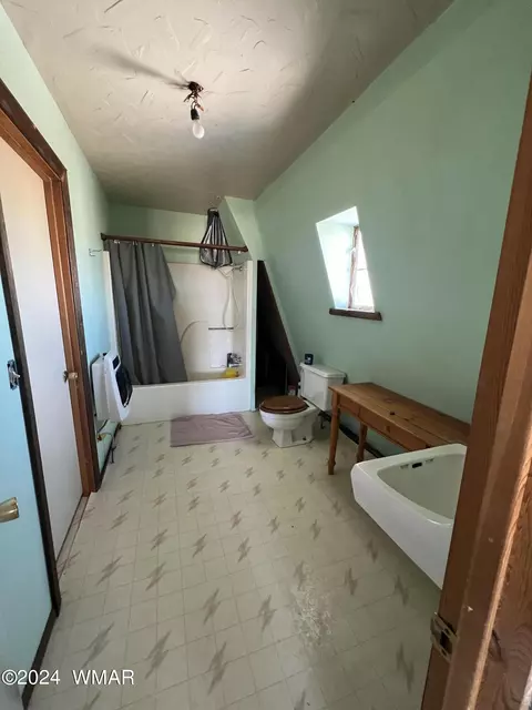 Bath - 77 N 4019, Concho, AZ 85924 photo 3 of 3
