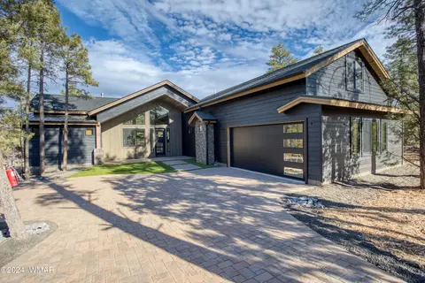 3890 W Hawthorn Rd, Show Low, AZ 85901
