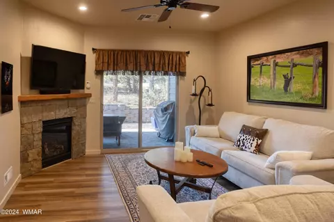 5884 Saturn Dr, Lakeside, AZ 85929