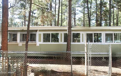 5957 5945 B St, Lakeside, AZ 85929