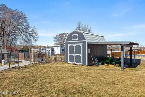 Exterior - 1010 E 1st St, Eagar, AZ 85925 photo 8 of 10