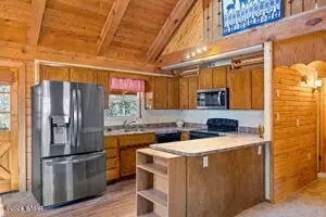 Kitchen - 33 N 2058, Alpine, AZ 85920 photo 3 of 3